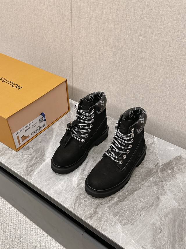 代购级 Louis Vuitton X Timberland联名 Via Instagram 大黄靴 今年 1月 Lv 2024秋冬 系列于巴黎布洛涅森林北部、